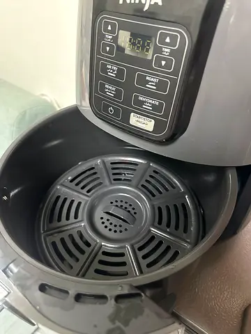 Used Air Fryer - Compact Electric Air Fryer in Good Condition
