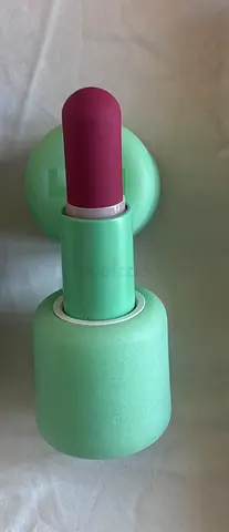 NEW NEVER USED Lipstick Aed.80