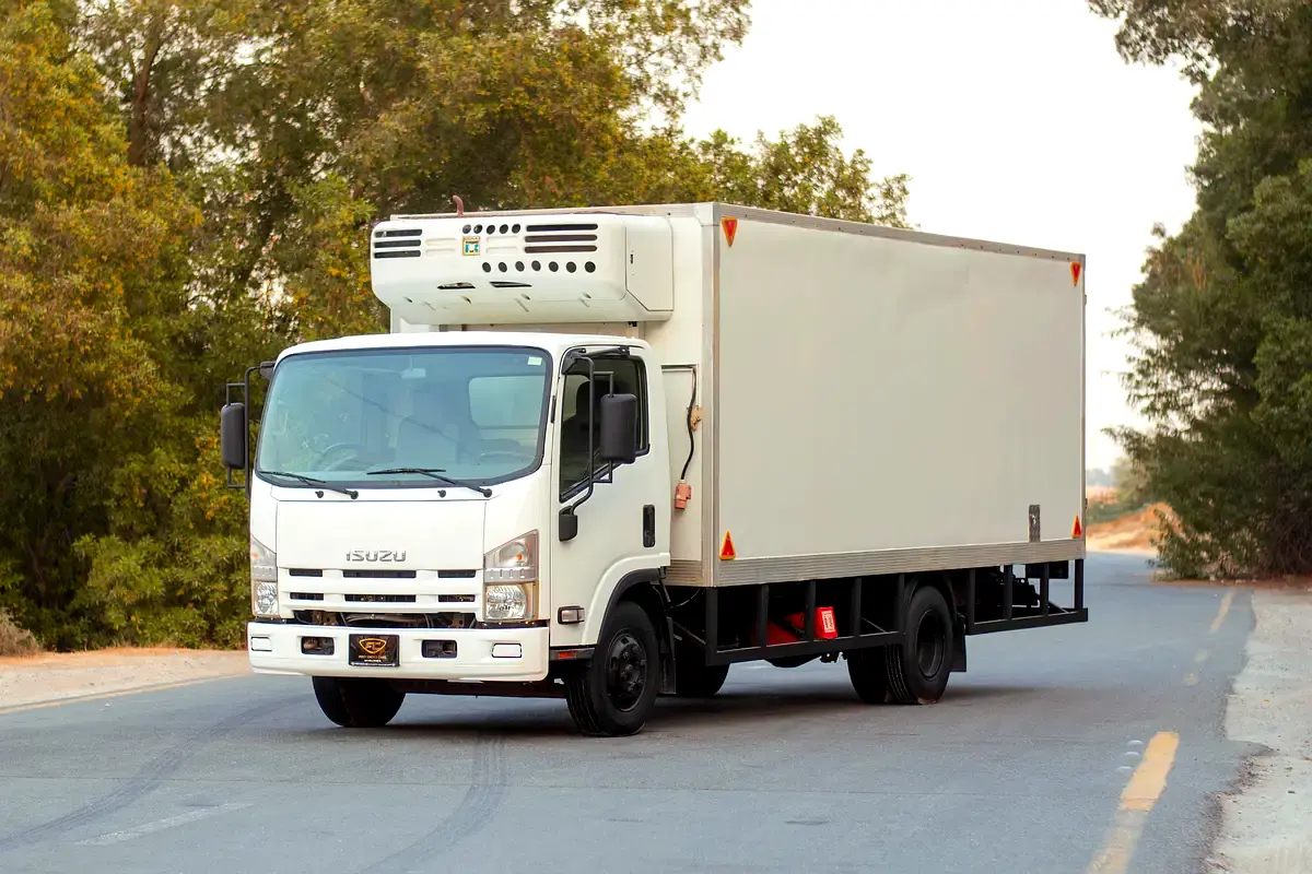 Isuzu N-SERIES 2016 — photo 1 of 15