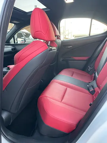 صورة 14 لـ 2023 Lexus UX-SERIES