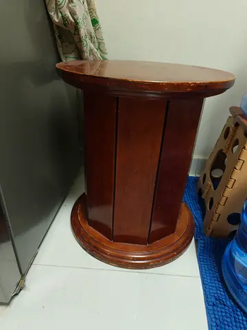 Round and square Wooden Pedestal Side Tables