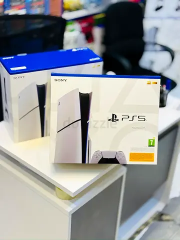 Brand New Sealed PlayStation 5 Console (Disc Version) - White