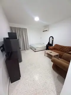 AVAILABLE FULLY FURNISHED MASTERBEDROOM FOR MARRIED COUPLE OR 2 LADIES NEAR LAVANDER HOTEL