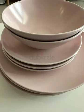 IKEA Set of ceramic dinner plates and bowls - light pink