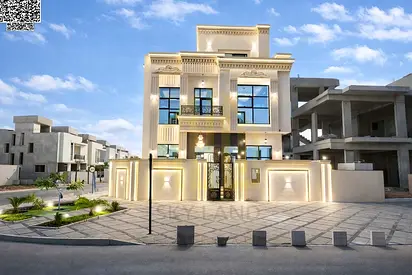 Classic villa for sale on a corner lot with two street frontages. Registration fees included, freeh