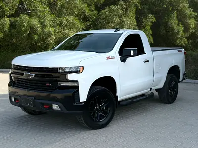 2022 Chevrolet Silverado LT | GCC Specs | Low Mileage