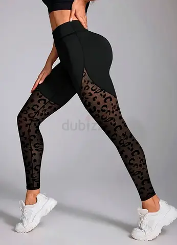 Black High-Waist Leggings with Sheer Leopard Panels (Size M)