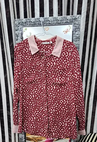 Maroon patterned long-sleeve blouse with contrast collar - size L