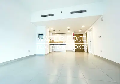 Large Layout | 2 Bathroom | Balcony