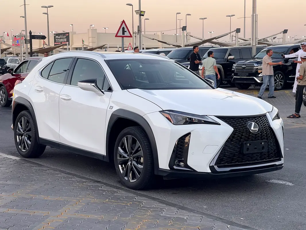 Lexus UX-Series 2023