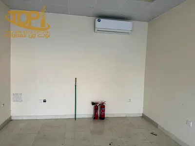 محل مميز للإيجار في منطقة الراس