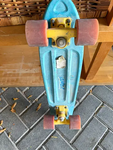 Yamba Oxelo brand plastic cruiser skateboard - small vintage penny board