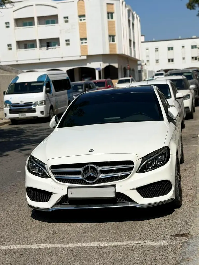 Mercedes-Benz C-Class 2017 — photo 1 of 8