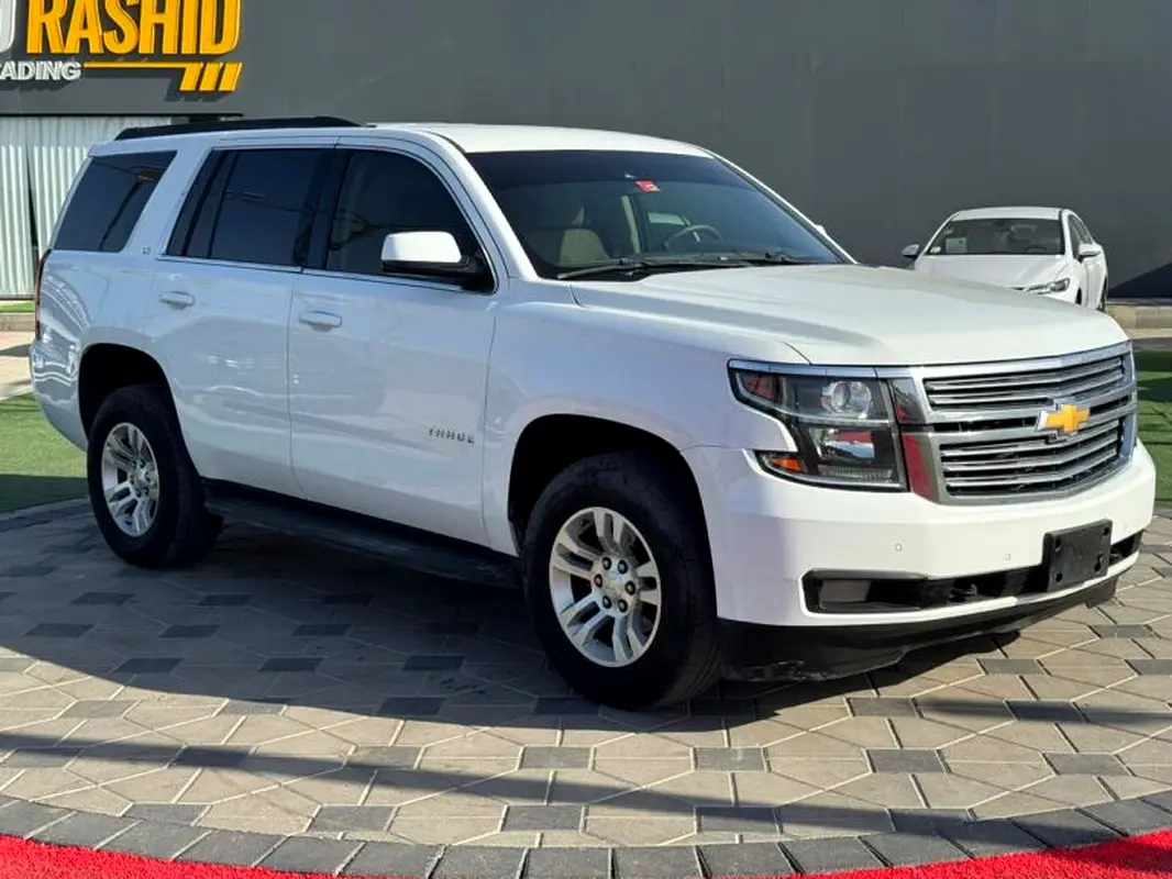 Chevrolet Tahoe 2017 — photo 1 of 14