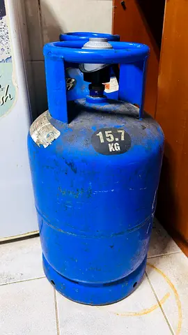 ADNOC gas Cylinder with regulator and hose pipe