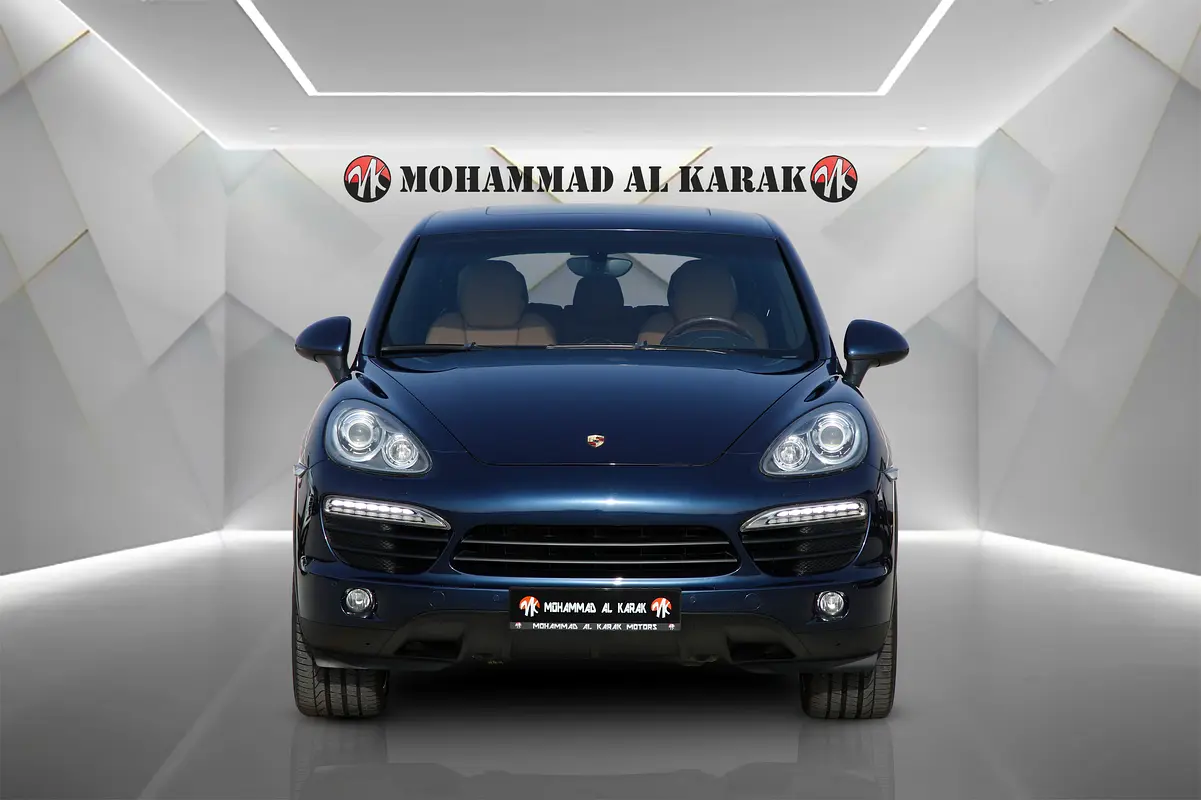 Porsche Cayenne 2013 — photo 1 of 19