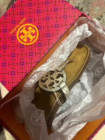 Tory Burch Miller Logo Thong Sandals - Size US5 pick up Al Furjan or Discovery Garden Metro