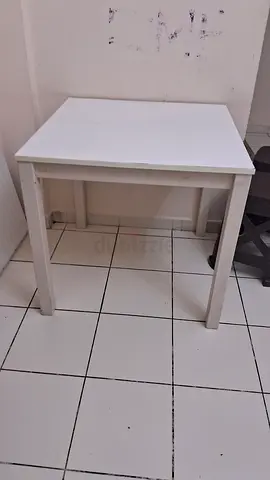 White Wooden Coffee Table, leg can be dismantle with bolts