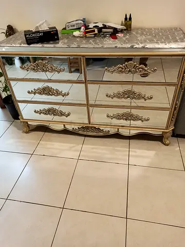 Ornate mirrored dresser / chest of drawers - vintage style