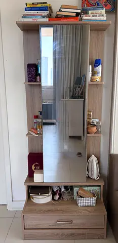 Homebox dresser almost new