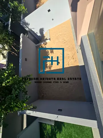 Elegant 3BR Townhouse | All Master Bedrooms | Freehold | Saro – Masaar