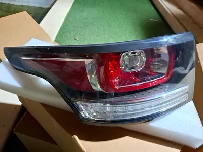 Used front and rear light assembly (left right) - good condition 2016 rang rover sport