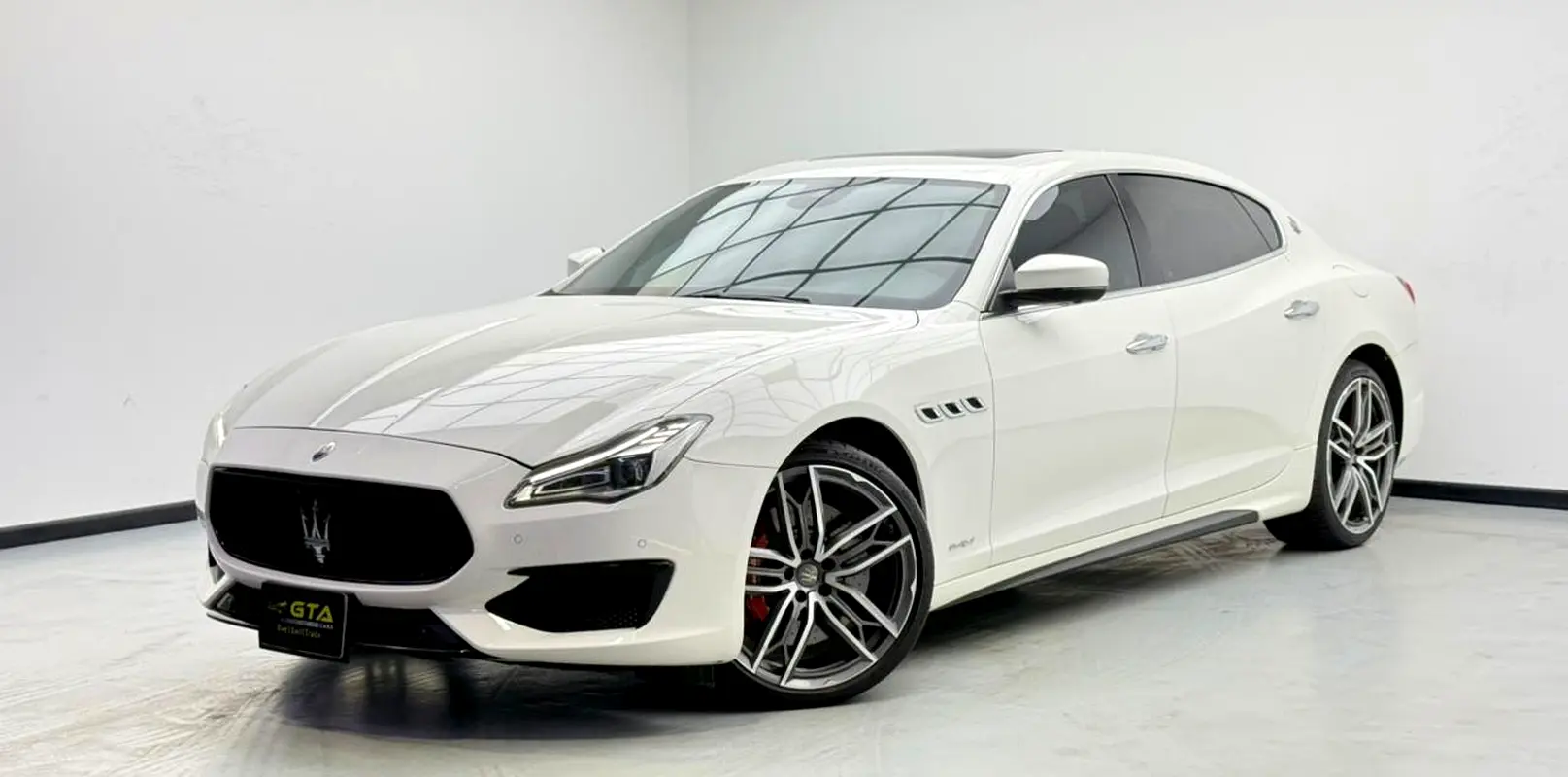 Maserati Quattroporte 2020 — photo 1 of 17