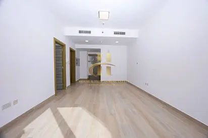 Marina view | High floor | Vacant