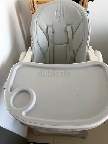 Grey adjustable baby high chair with removable tray