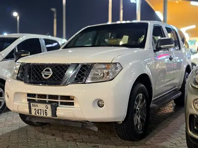Nissan Pathfinder 2015 GCC Specs