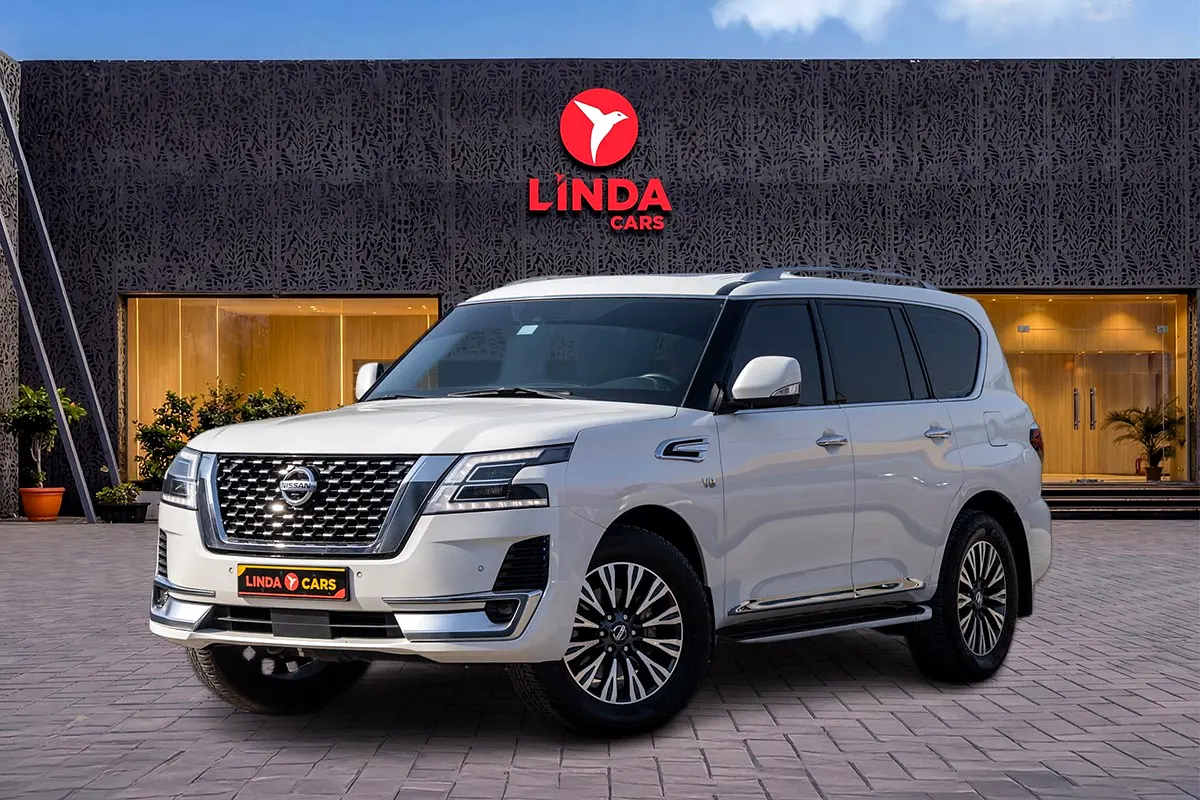 Nissan Patrol 2021 — photo 1 of 20