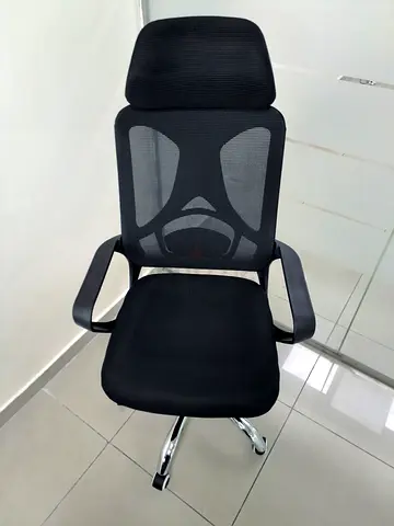 Office mesh chair with headrest