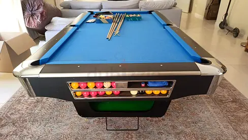 8 feet Marbal slate top,return ball professional pool Billiards table is for sale
