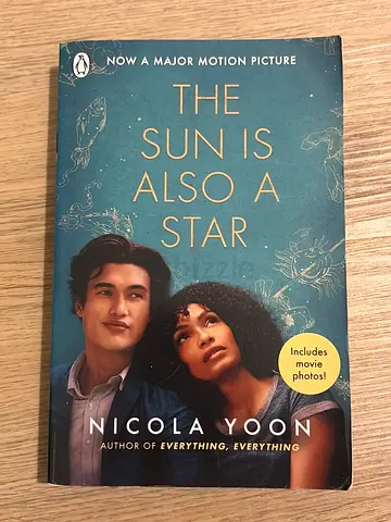 The Sun Is Also a Star - Paperback (Nicola Yoon) - Movie Tie-In Edition