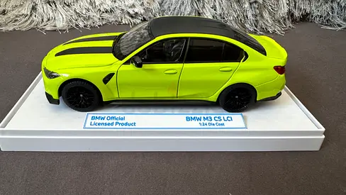 BMW M3 CS LCI 1:24 Official Licensed by BMW Diecast Model - Lime Green
