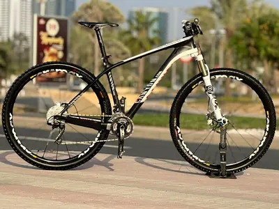 Carbon Canyon MTB Bike Limited Edition High Specifications Build Deore XT GroupSet Mavic WheelSet