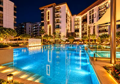 Ellington Premium Brand New Ready 1 BR + Study Apt