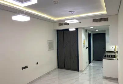 VACANT | ELEGANT STUDIO | PRIME LOCATION