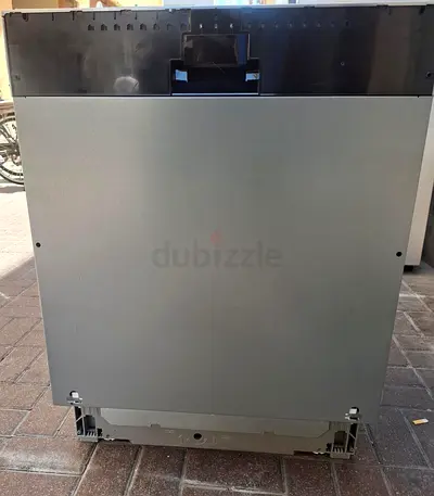 Bosch series 4 bulit in brand new never used  3 racks dishwasher