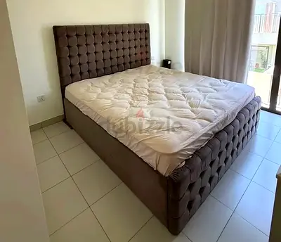 King size bed with mattress