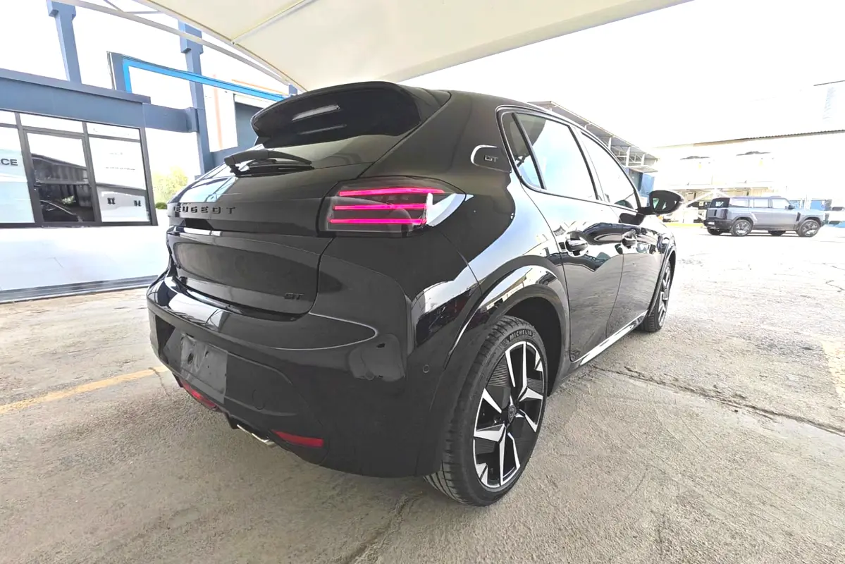 Peugeot 208 2025