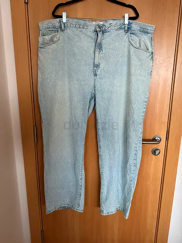 Light wash loose straight jeans, womens denim, brand COTTON-ON