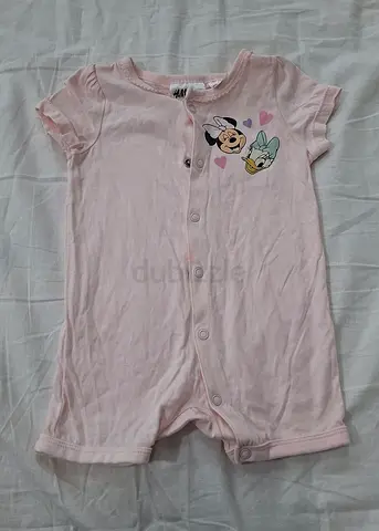 Baby girl clothes (4-6 months old)