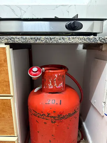 Gas cylinder