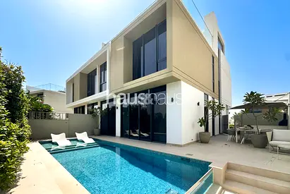 View Today | Luxury Living | Private Pool