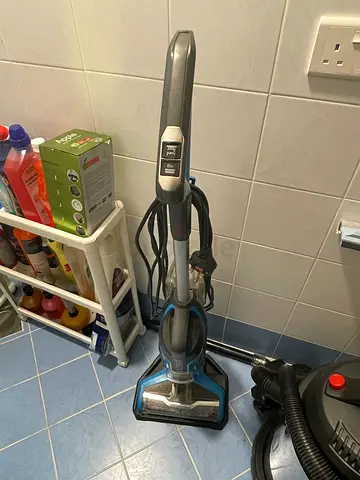Bissell CrossWavs WetDry Vaccum Cleaner - Multisurface - Good Working Condition