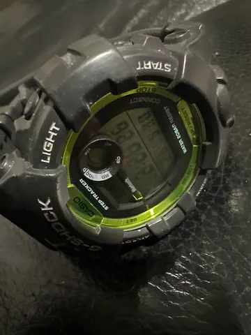 GBD 800 Casio G-Shock Digital Watch (black/green) - used vintage