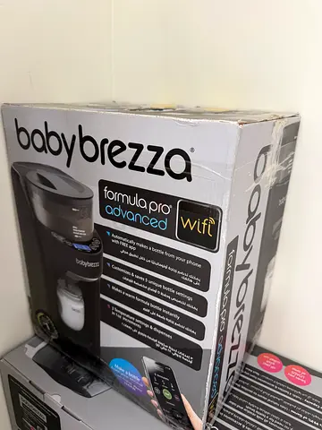 Baby Brezza Formula Pro Advanced (automatic formula dispenser) - good condition