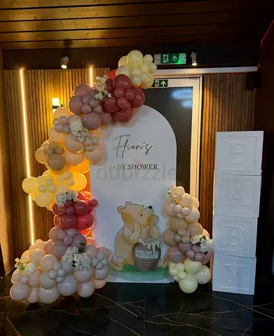 Balloons decorations services Available