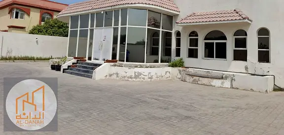 Villa for Rent in Al Ramla on Main Road – Prime Location Suitable for Residential, Educational & Healthcare Activities